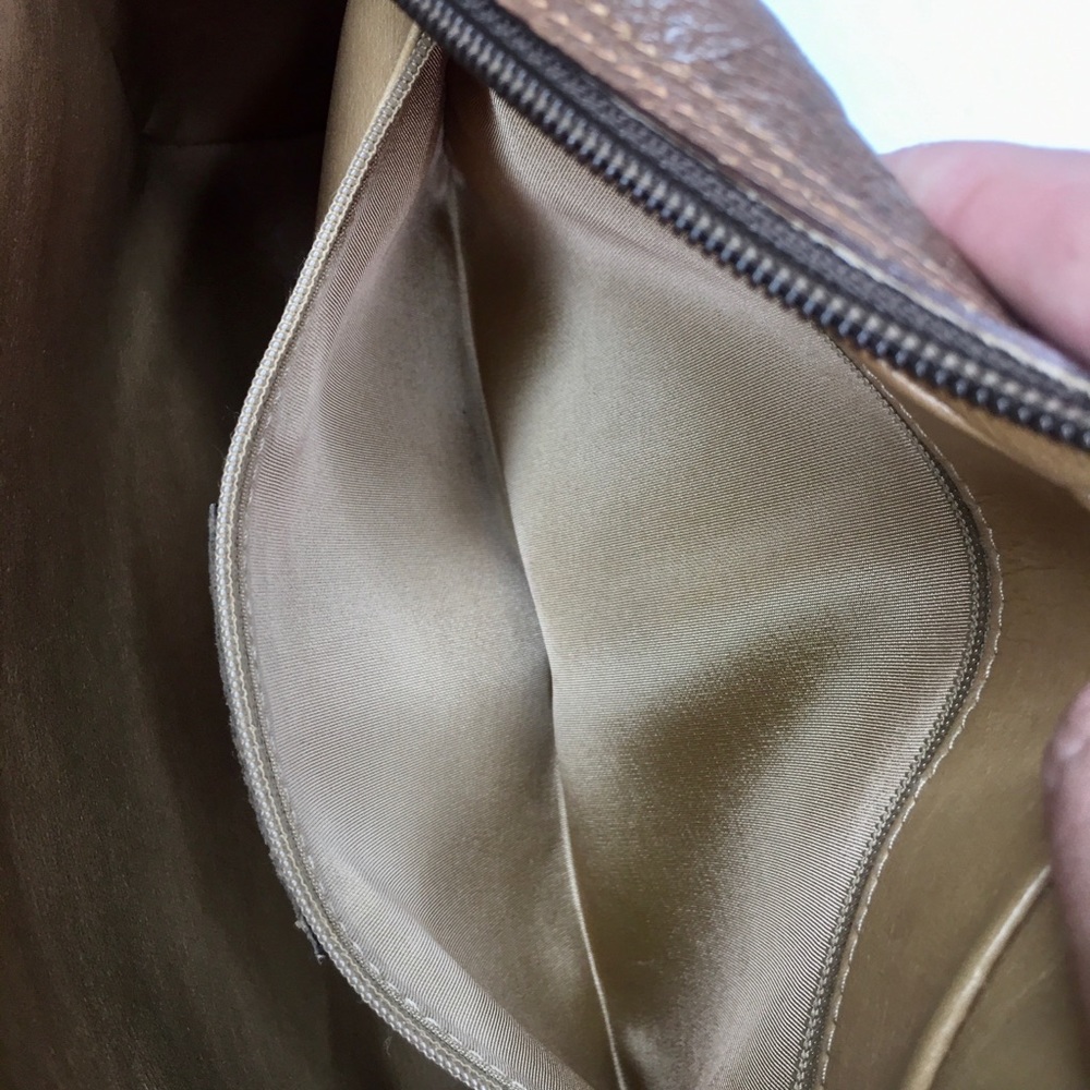 Authentic Gucci brown monogram coated canvas crossbody bag - Picture 12 of 16